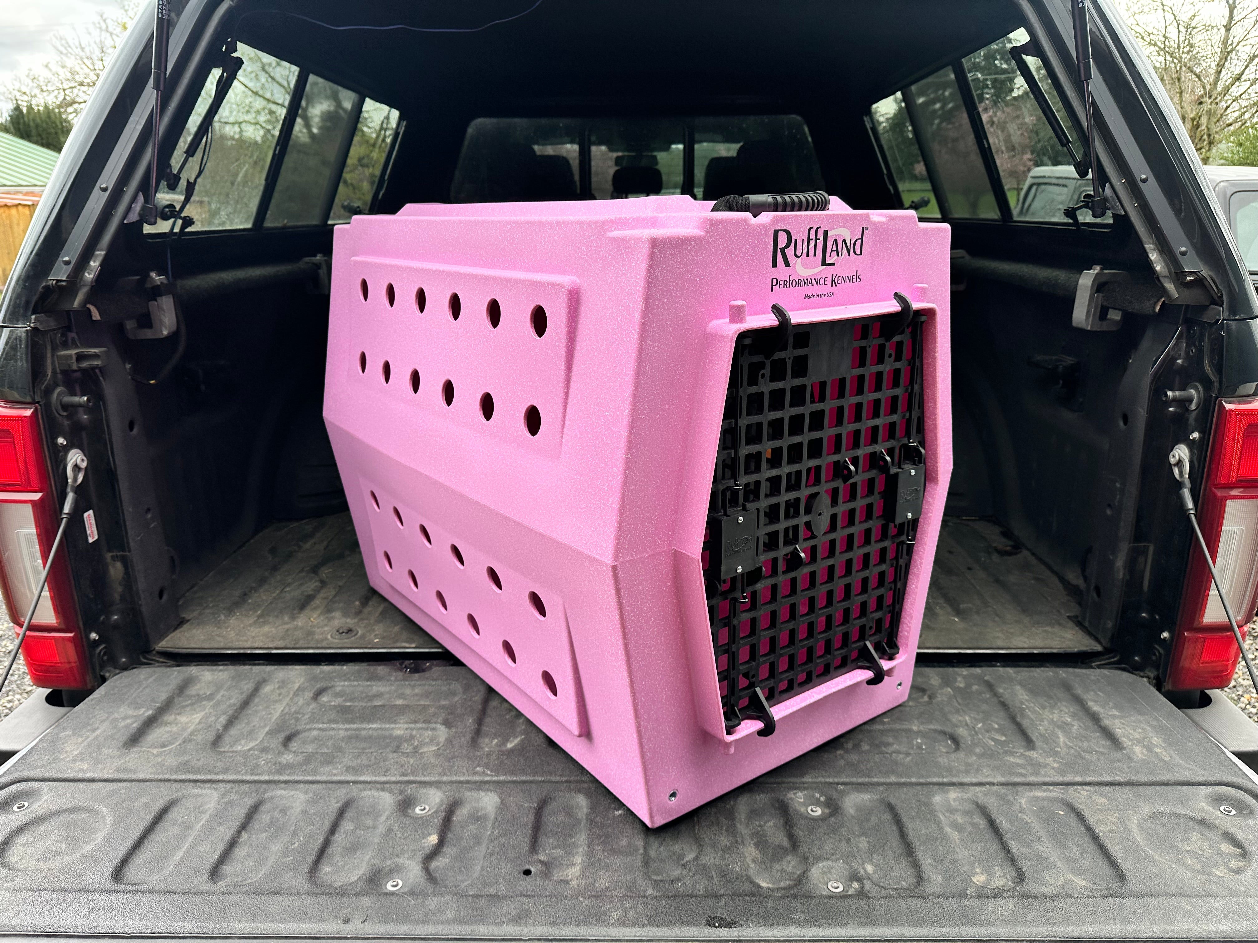 【中古】 Ruby Kennel Club BlindAlley Intermediate Ruff Land Kennel – Muddy Paws Adventures